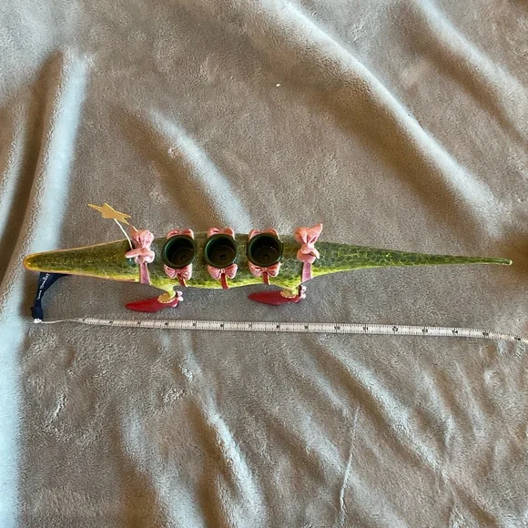 Patience Brewster Christmas Krinkles Alligator Candle Holder for Dept. 56 - Picture 12 of 13